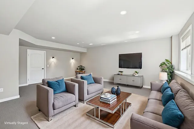 $729,900 | 204 Westmorland Drive, Mount Horeb, WI 53572