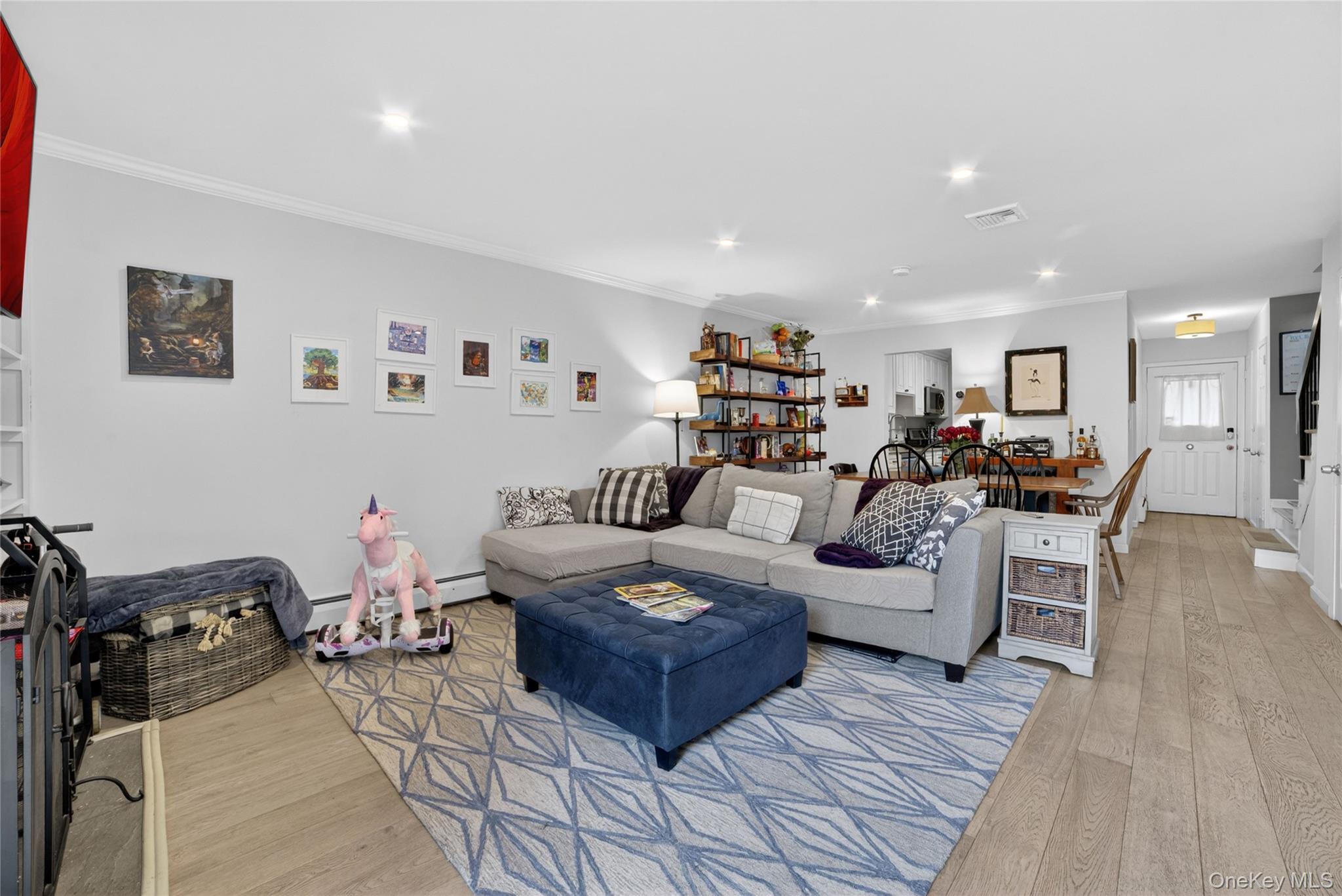 218 Tree Top Crescent Rye Brook, NY 10573 - Photo 10 of 36