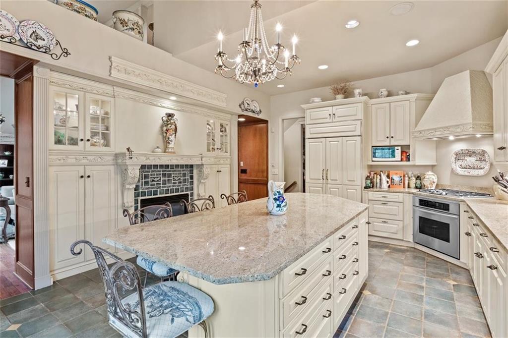 522 Farndale Road Pittsburgh, PA 15215 - Photo 9 of 25 Gallery Image 9
