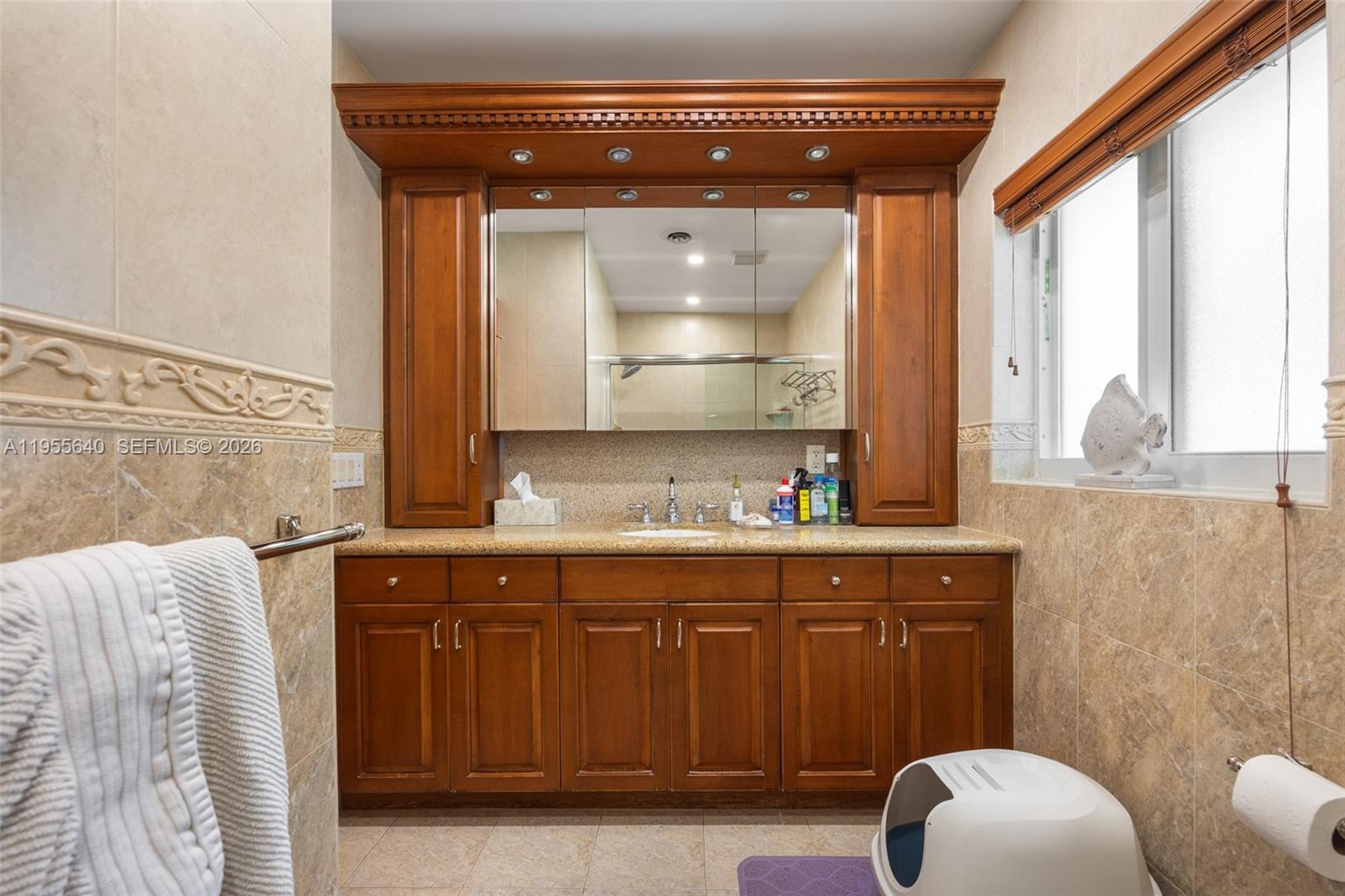 13205 Southwest 71st Avenue Pinecrest, FL 33156 - Photo 15 of 22