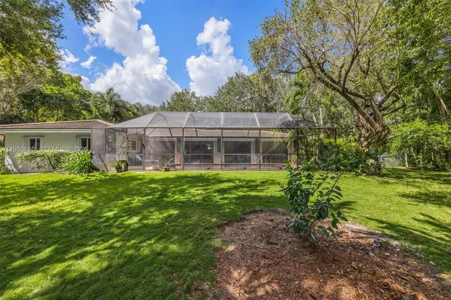 $1,500,000 | 13205 Southwest 71st Avenue, Pinecrest, FL 33156