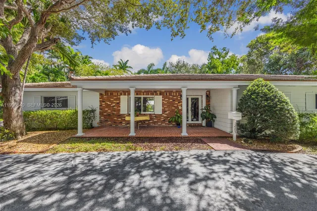 $1,500,000 | 13205 Southwest 71st Avenue, Pinecrest, FL 33156