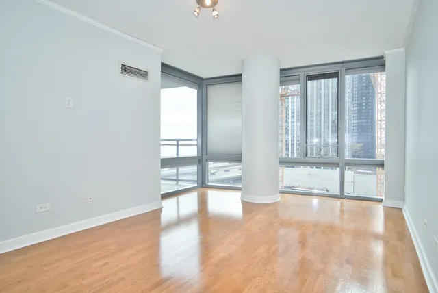 $3,250 | 450 East Waterside Drive, Unit 403, Chicago, IL 60601