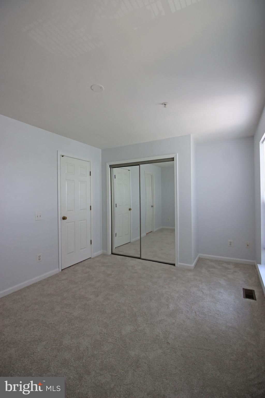 21783 Baldwin Square Sterling, VA 20164 - Photo 14 of 30