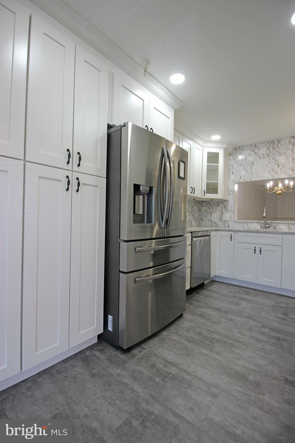 21783 Baldwin Square Sterling, VA 20164 - Photo 2 of 30