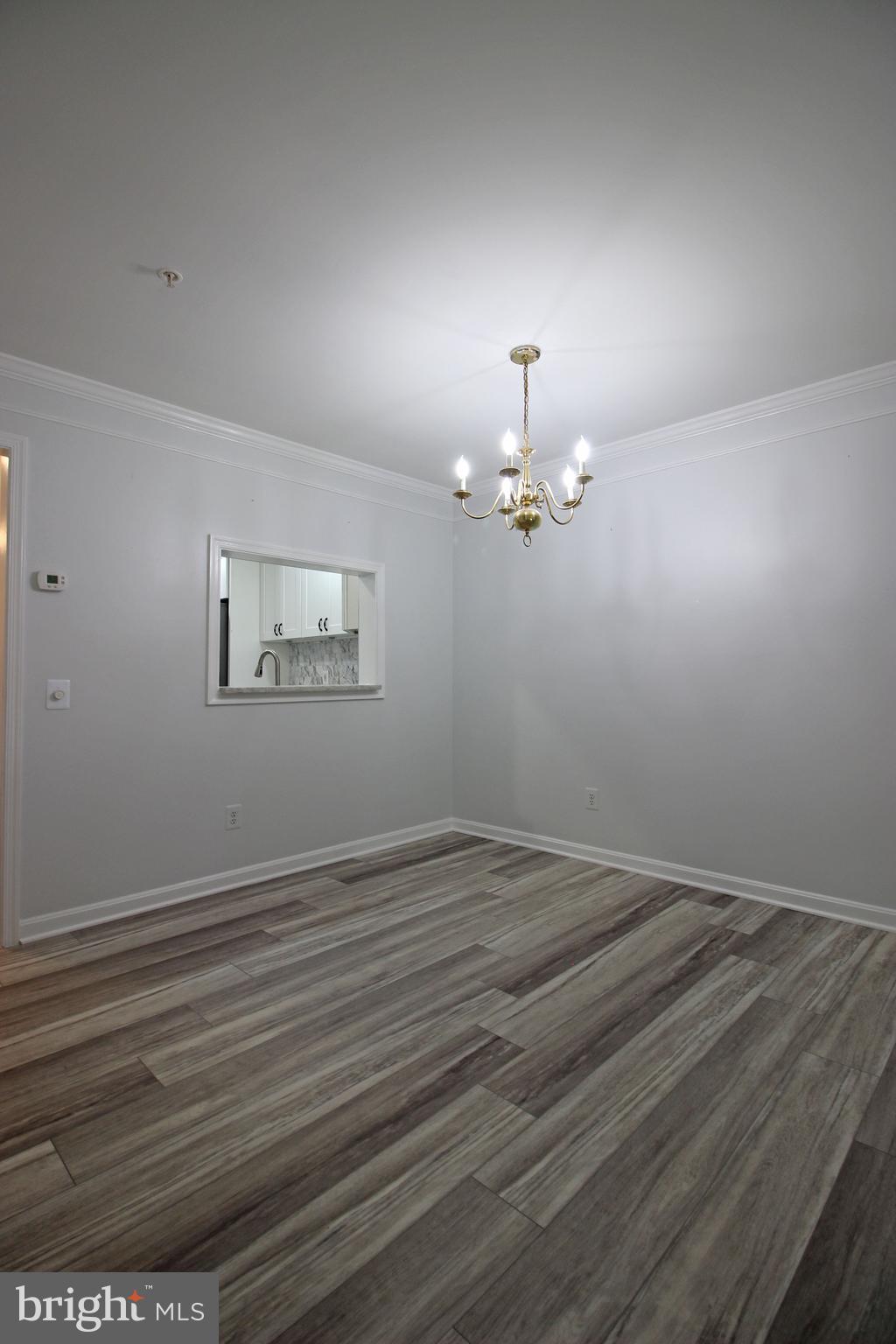 21783 Baldwin Square Sterling, VA 20164 - Photo 5 of 30