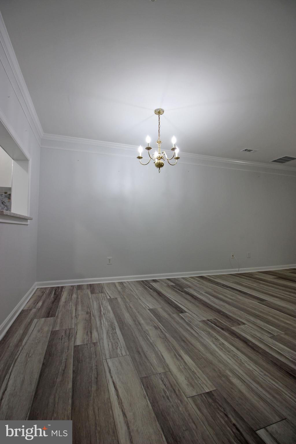 21783 Baldwin Square Sterling, VA 20164 - Photo 6 of 30