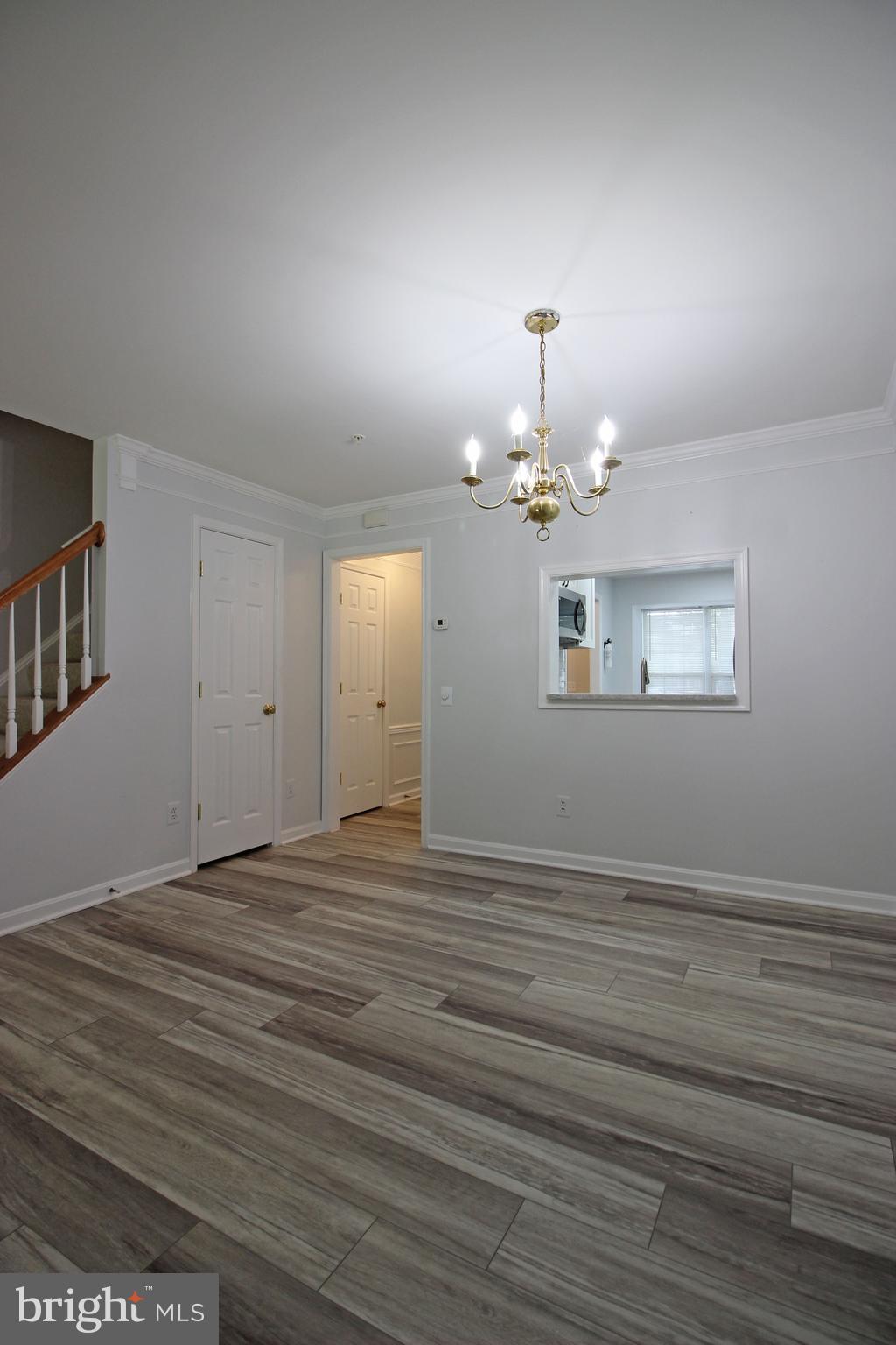 21783 Baldwin Square Sterling, VA 20164 - Photo 7 of 30