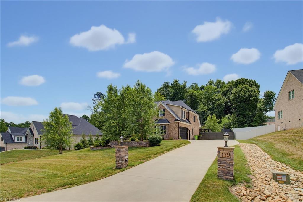 179 Pipers Ridge West Winston-Salem, NC 27127 - Photo 2 of 42