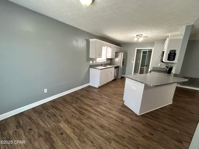 $1,850 | 6201 Ivy Road, Panama City, FL 32404