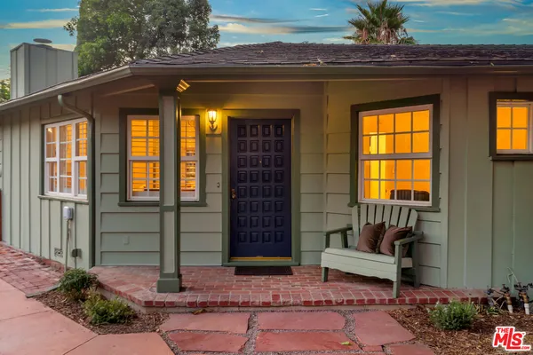 $1,669,000 | 6001 Oakdale Avenue, Woodland Hills, CA 91367