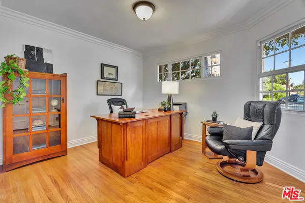 $1,669,000 | 6001 Oakdale Avenue, Woodland Hills, CA 91367