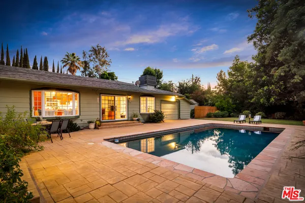 $1,669,000 | 6001 Oakdale Avenue, Woodland Hills, CA 91367
