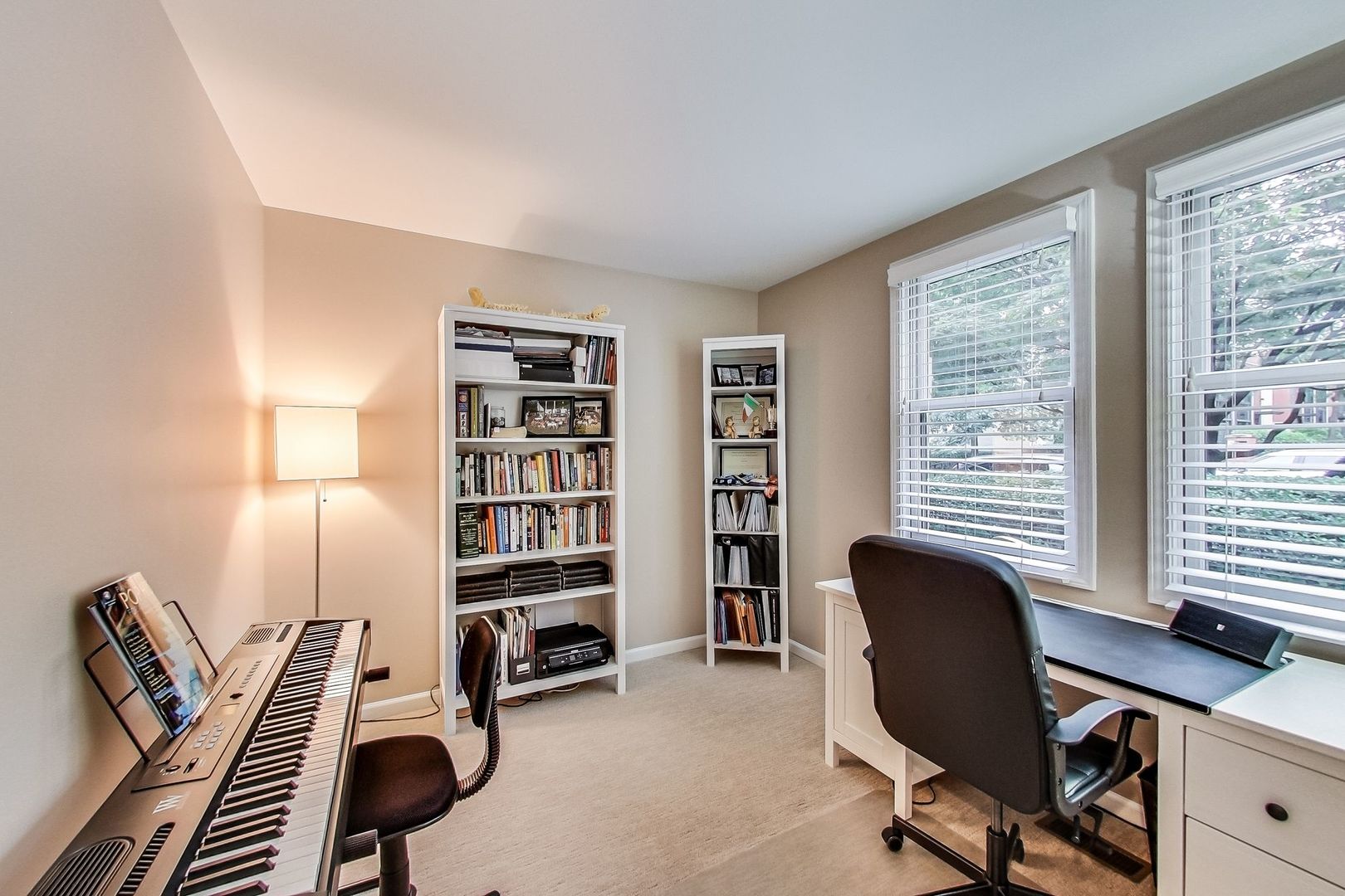 640 West Oak Street Chicago, IL 60610 - Photo 7 of 43 a view of a workspace with furniture and a window