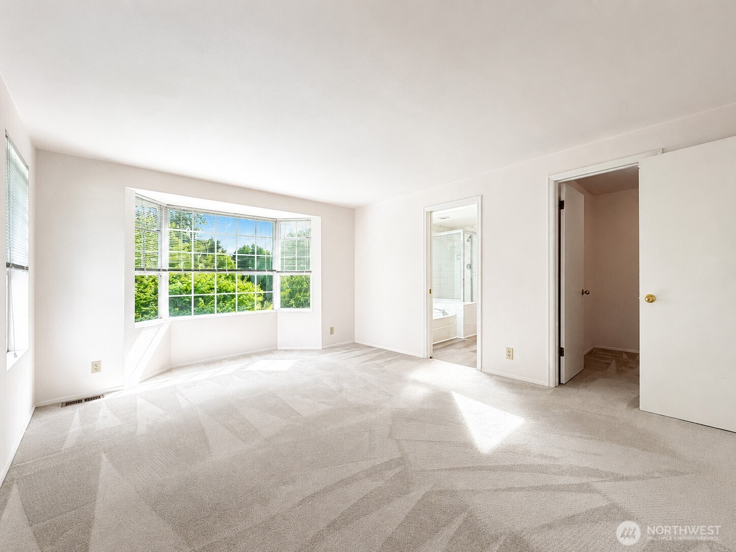 2009 Mill Pointe Drive Southeast Bothell, WA 98012 - Photo 35 of 40