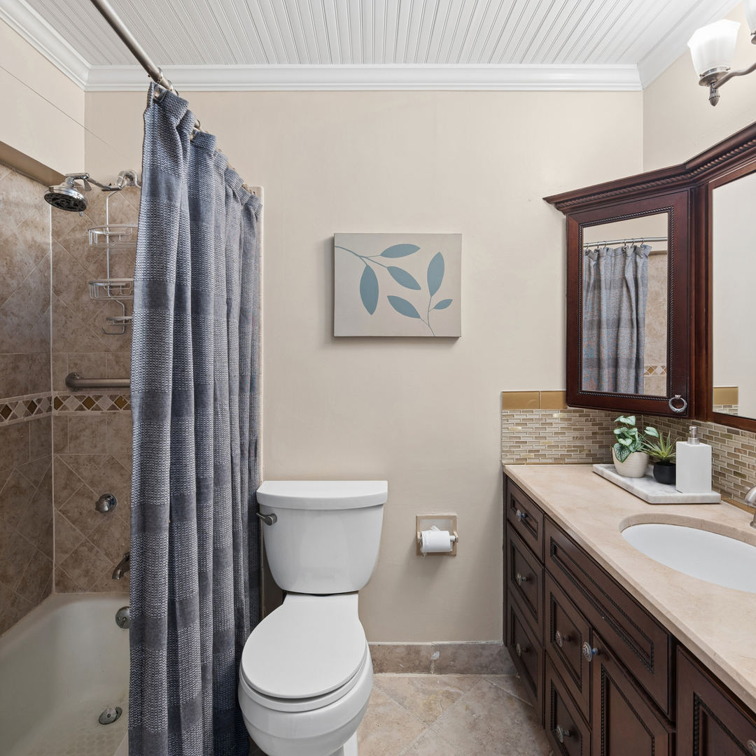 5445 North Sheridan Road, Unit 2008 Chicago, IL 60640 - Photo 11 of 16 Gallery Image 11