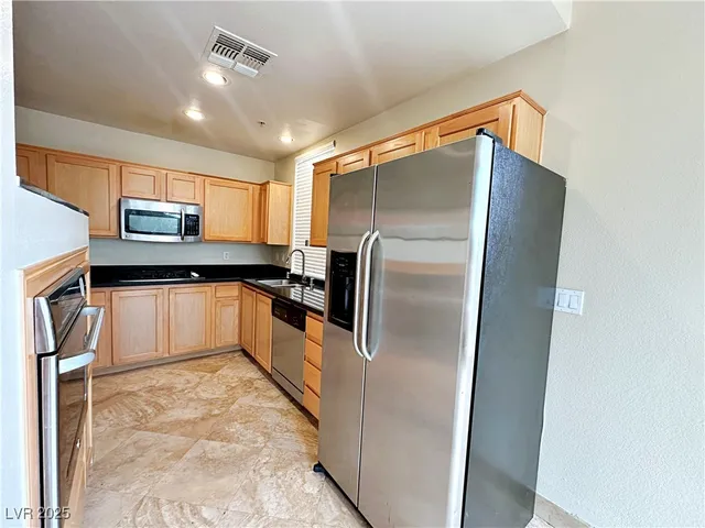 $1,490 | 71 East Agate Avenue, Unit 208, Las Vegas, NV 89123