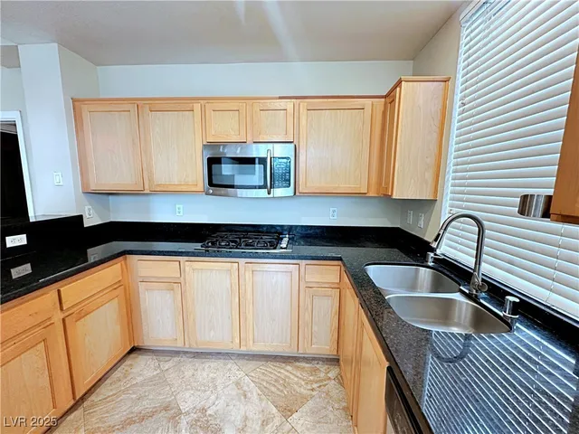 $1,490 | 71 East Agate Avenue, Unit 208, Las Vegas, NV 89123