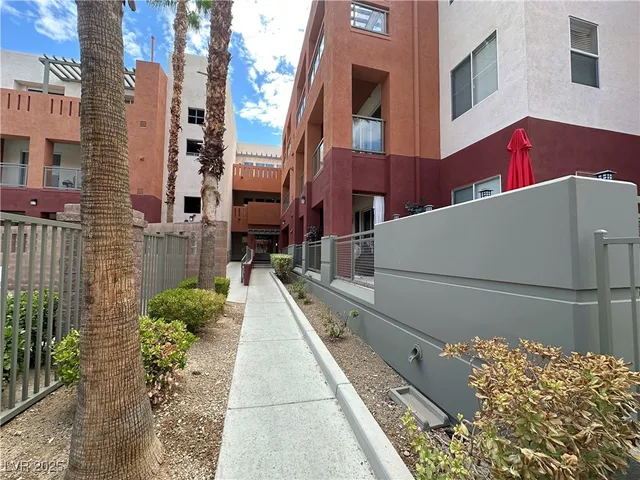 $1,490 | 71 East Agate Avenue, Unit 208, Las Vegas, NV 89123