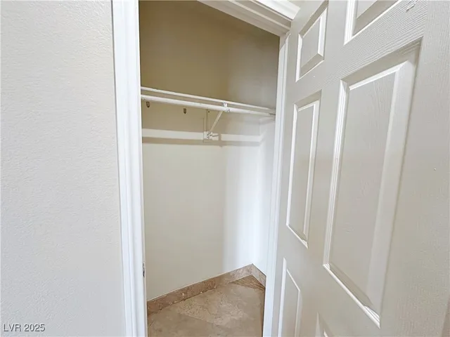 $1,490 | 71 East Agate Avenue, Unit 208, Las Vegas, NV 89123