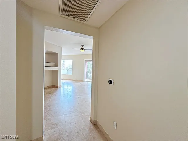 $1,490 | 71 East Agate Avenue, Unit 208, Las Vegas, NV 89123