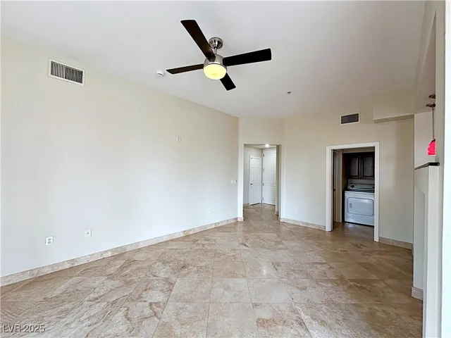 $1,490 | 71 East Agate Avenue, Unit 208, Las Vegas, NV 89123