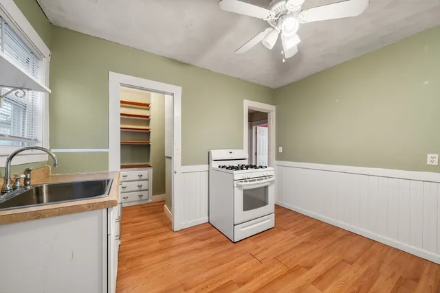 $1,199,900 | 61-63 Foster Street, Arlington, MA 02474