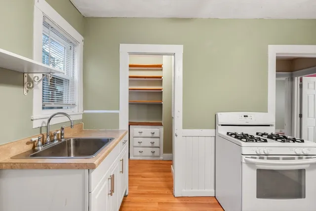 $1,199,900 | 61-63 Foster Street, Arlington, MA 02474