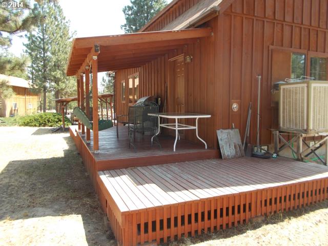 267 South Fairway Road Wamic, OR 97063 - Photo 2 of 10 Gallery Image 2