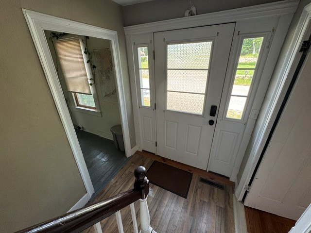 106 North Road South Kingstown, RI 02879 - Photo 25 of 36 Front foyer