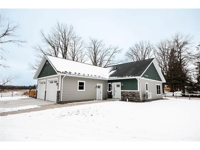 $475,000 | 21133 Crab Apple Drive, Pine City, MN 55063
