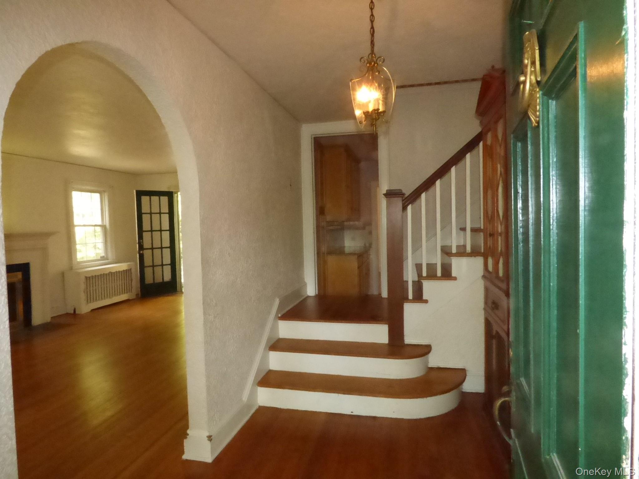 100 Potter Road Scarsdale, NY 10583 - Photo 7 of 12