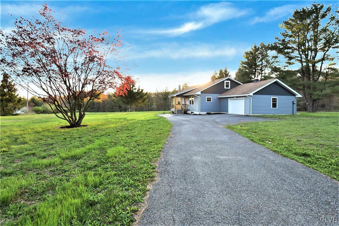 1435 Koch Road Kunkletown, PA 18058 - Photo 3 of 44 Gallery Image 3