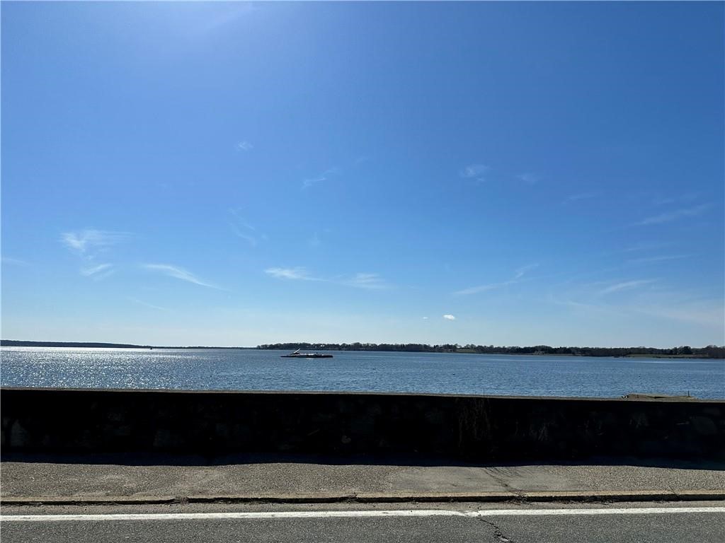 53 Burton Street Bristol, RI 02809 - Photo 4 of 27