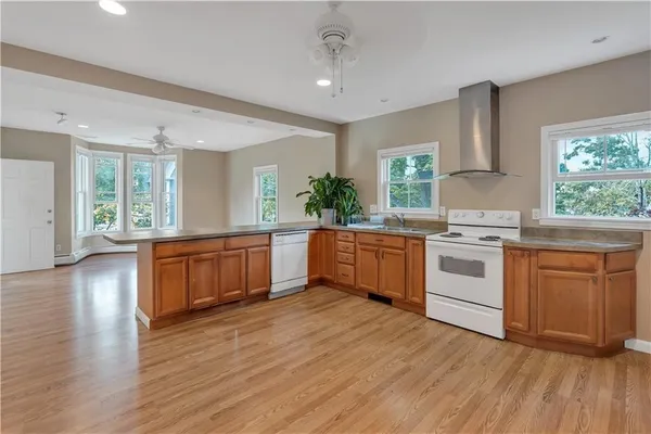$2,100 | 53 Burton Street, Bristol, RI 02809