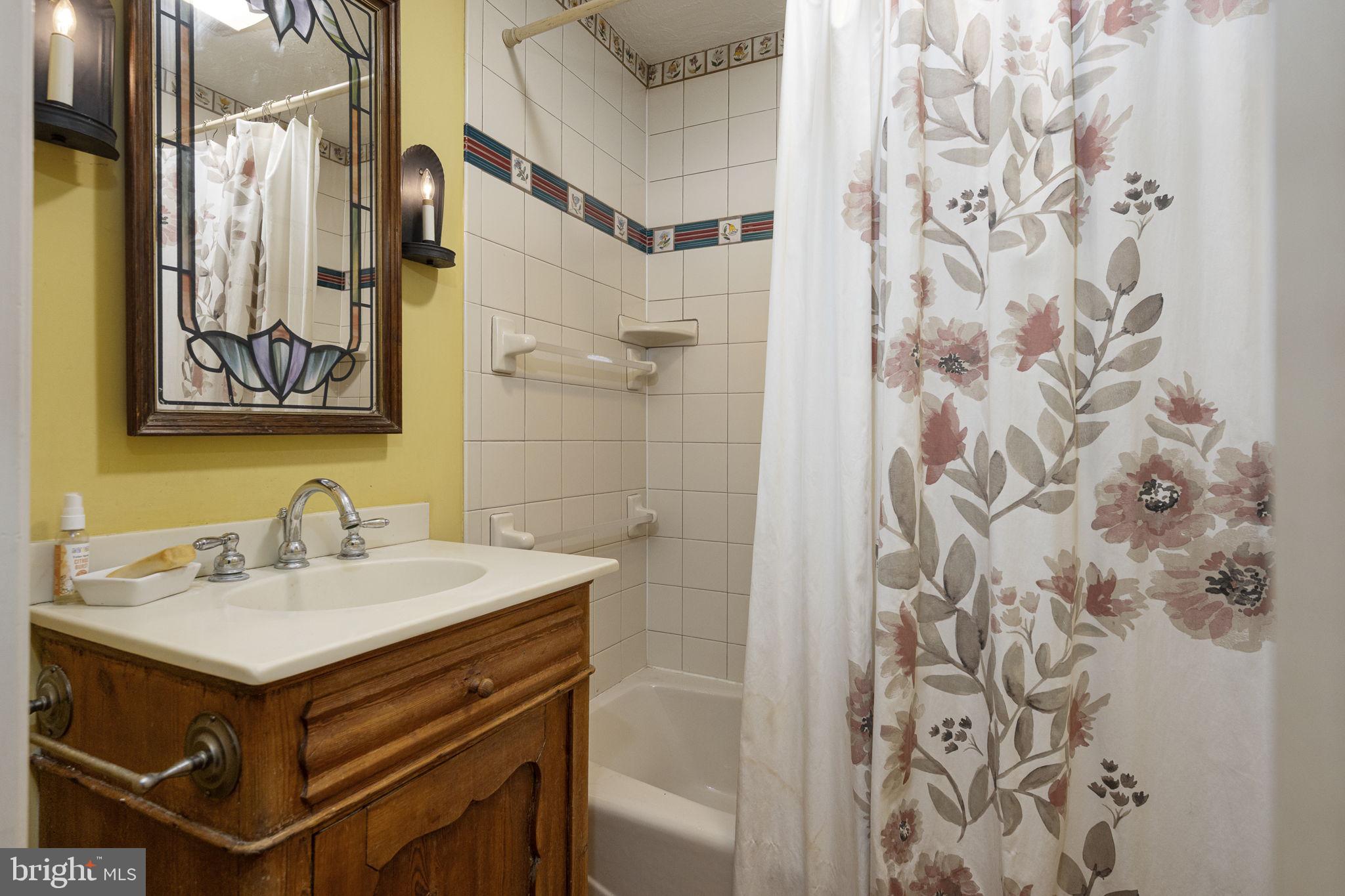 371 Old Tulpehocken Road Birdsboro, PA 19508 - Photo 28 of 99 First Floor Bath