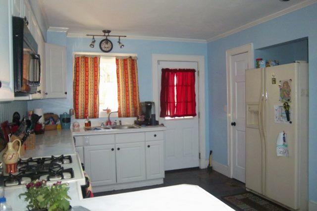 115 Howell Street Walterboro, SC 29488 - Photo 5 of 22 Kitchen