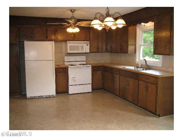 413 Carson Creek Road Lowgap, NC 27024 - Photo 4 of 7 Kitchen.