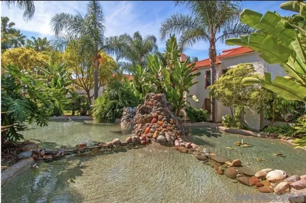 $2,950 | 13212 Salmon River Road, Unit 205, San Diego, CA 92129