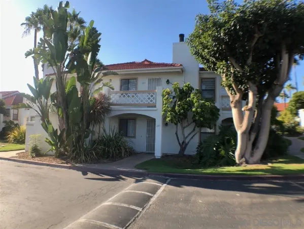 $2,950 | 13212 Salmon River Road, Unit 205, San Diego, CA 92129