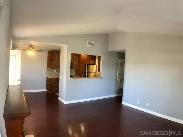 $2,950 | 13212 Salmon River Road, Unit 205, San Diego, CA 92129
