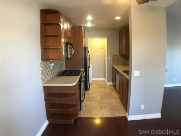 $2,950 | 13212 Salmon River Road, Unit 205, San Diego, CA 92129