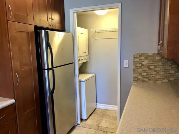 $2,950 | 13212 Salmon River Road, Unit 205, San Diego, CA 92129