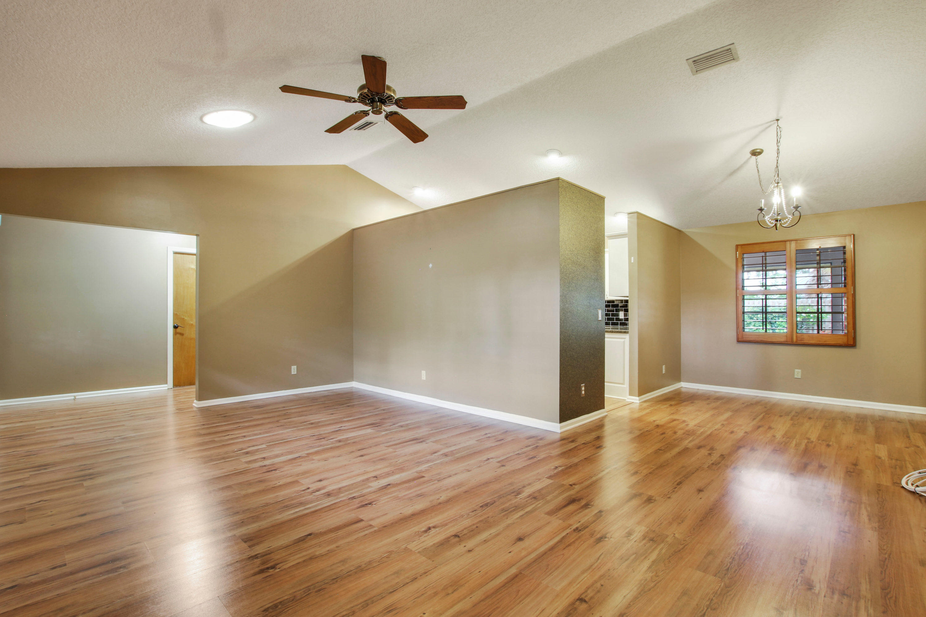 13676 152nd Road North Jupiter, FL 33478 - Photo 18 of 34 Living room