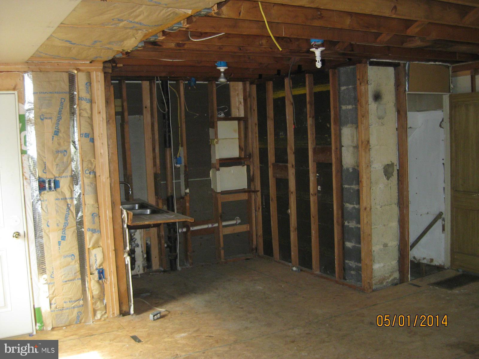 10 Walkern Road Baltimore, MD 21221 - Photo 10 of 10 Dining Room