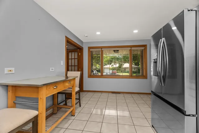 $376,300 | 7916 West 113th Place, Palos Hills, IL 60465