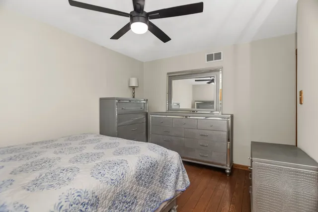 $376,300 | 7916 West 113th Place, Palos Hills, IL 60465