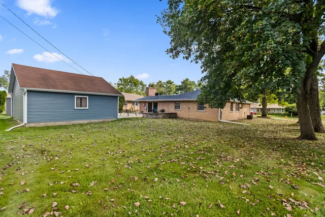 $376,300 | 7916 West 113th Place, Palos Hills, IL 60465