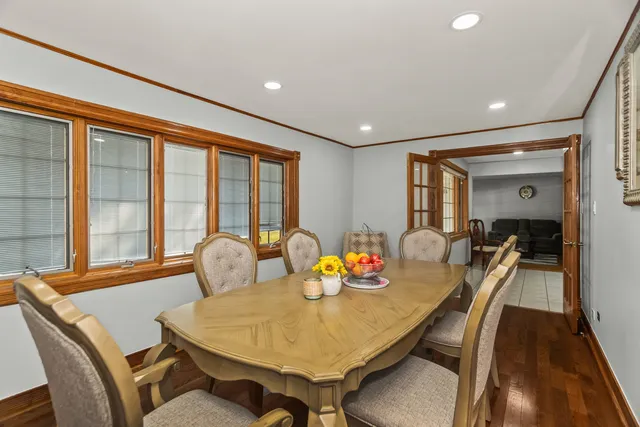 $376,300 | 7916 West 113th Place, Palos Hills, IL 60465