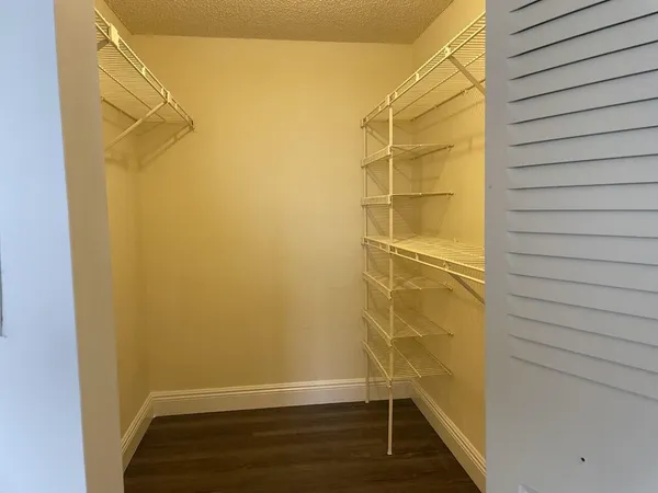 $1,600 | 4640 Lucerne Lakes Boulevard West, Unit 605, Lake Worth, FL 33467